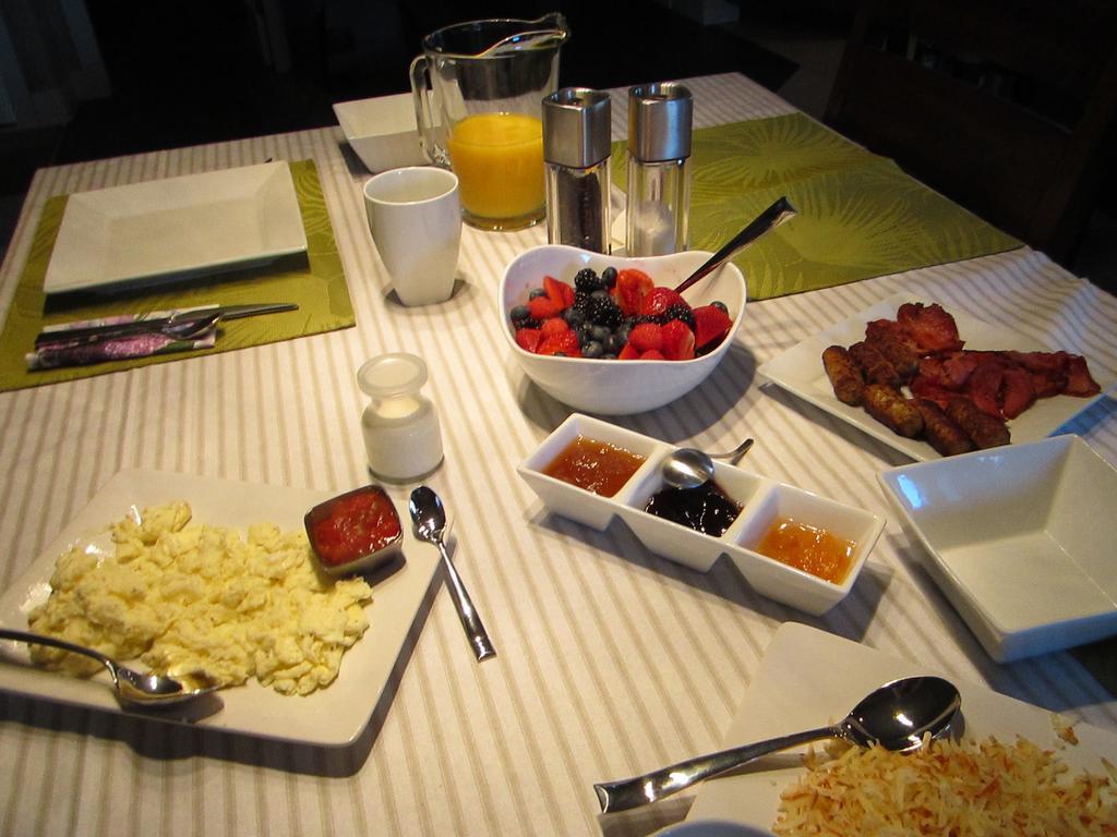 Winedownhere - Lic. 75806 Kelowna Ngoại thất bức ảnh
